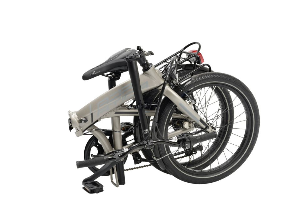 Adriatica - Składany uśmiech