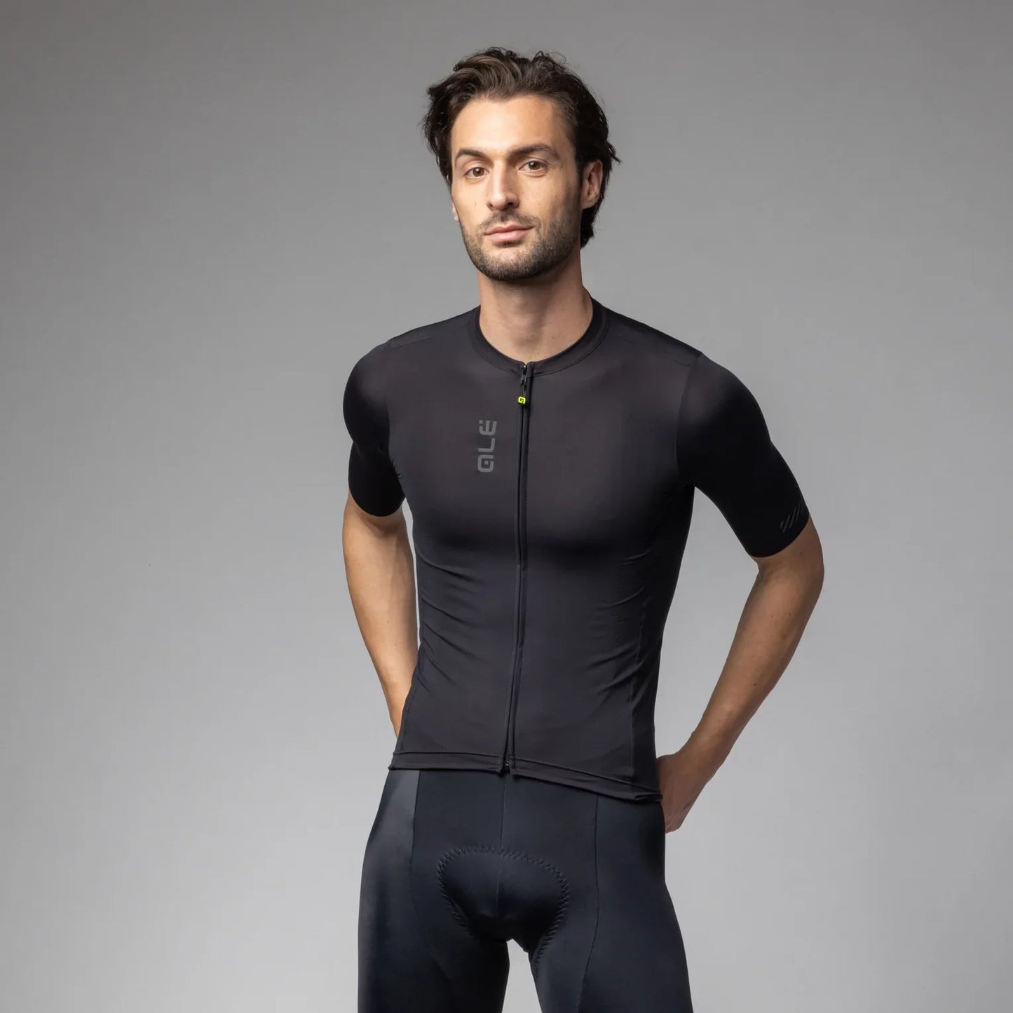 Kurzarm Short Alè Pragma Farbblock 2025