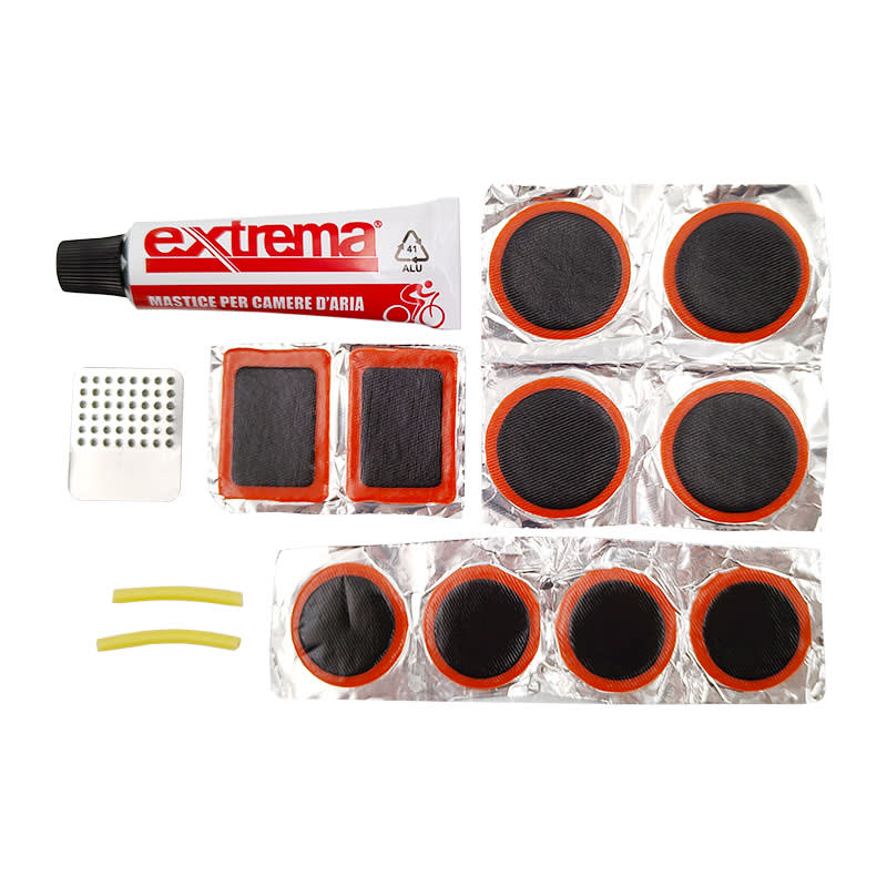 KIT réparation de base : 1 mastic + 1 grattoir + 1 gomme + 6 rustines