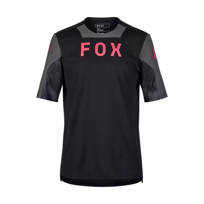 Fox forsvarer spottet shirt