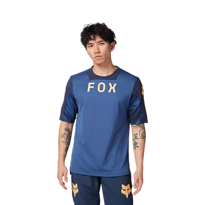 Fox forsvarer spottet shirt