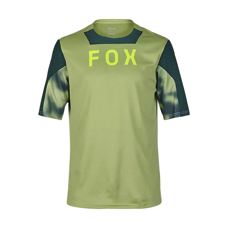 Fox forsvarer spottet shirt