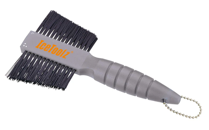 IceToolz Double Brush