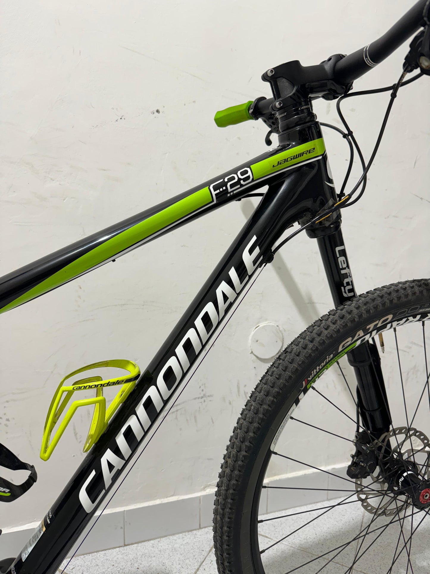 Cannondale F29 Taille m - Utilisé