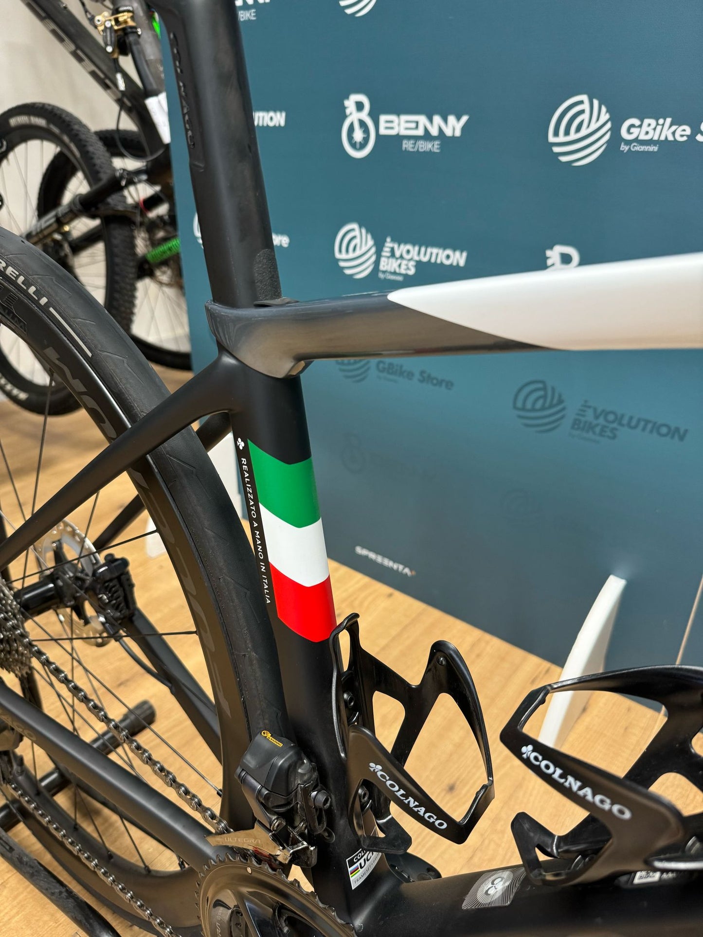 Colnago C68 Road Disc Ultegra DI2 Rozmiar 42 - Używany