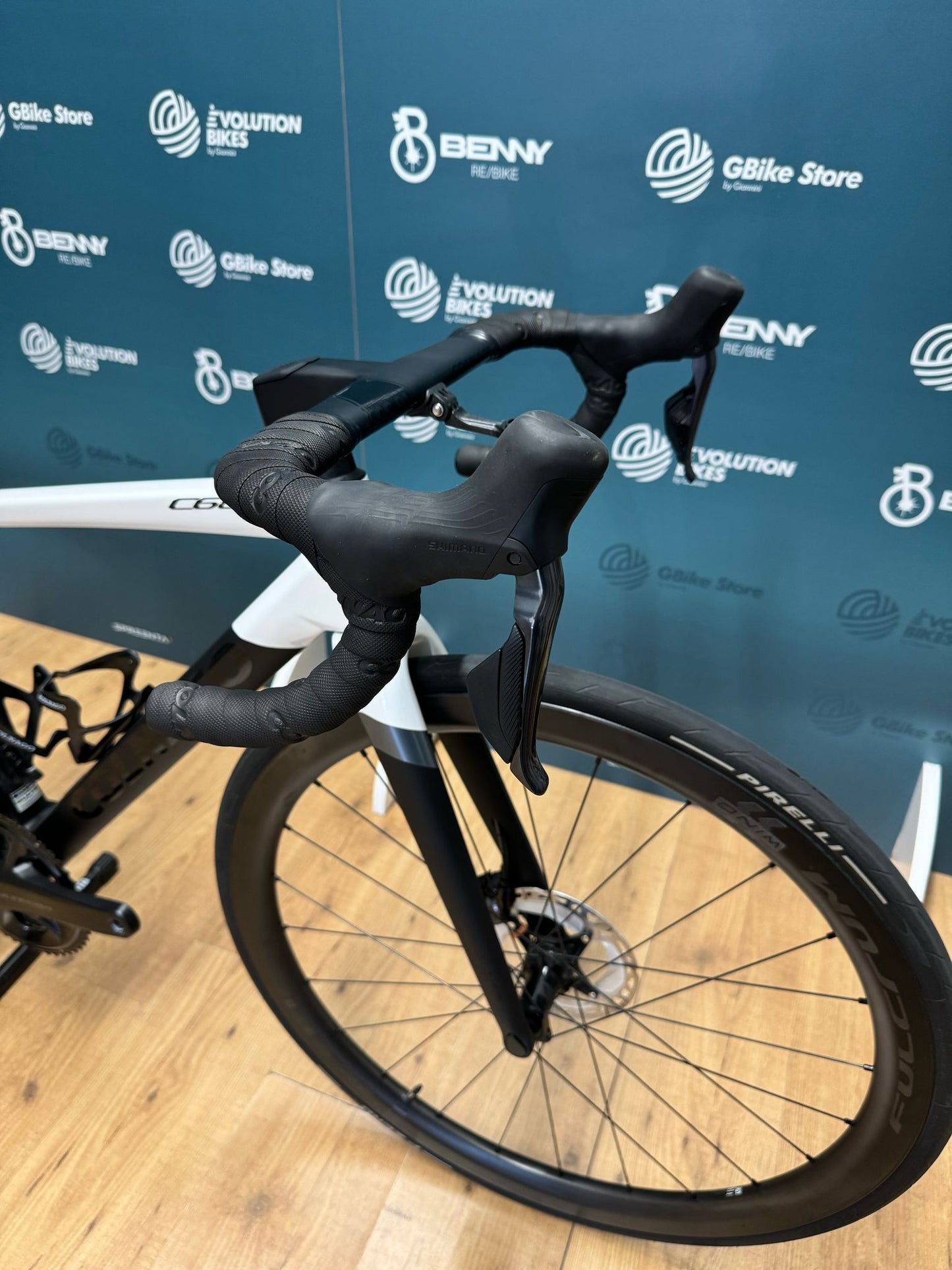 Colnago C68 Road Disc Ultegra DI2 Rozmiar 42 - Używany