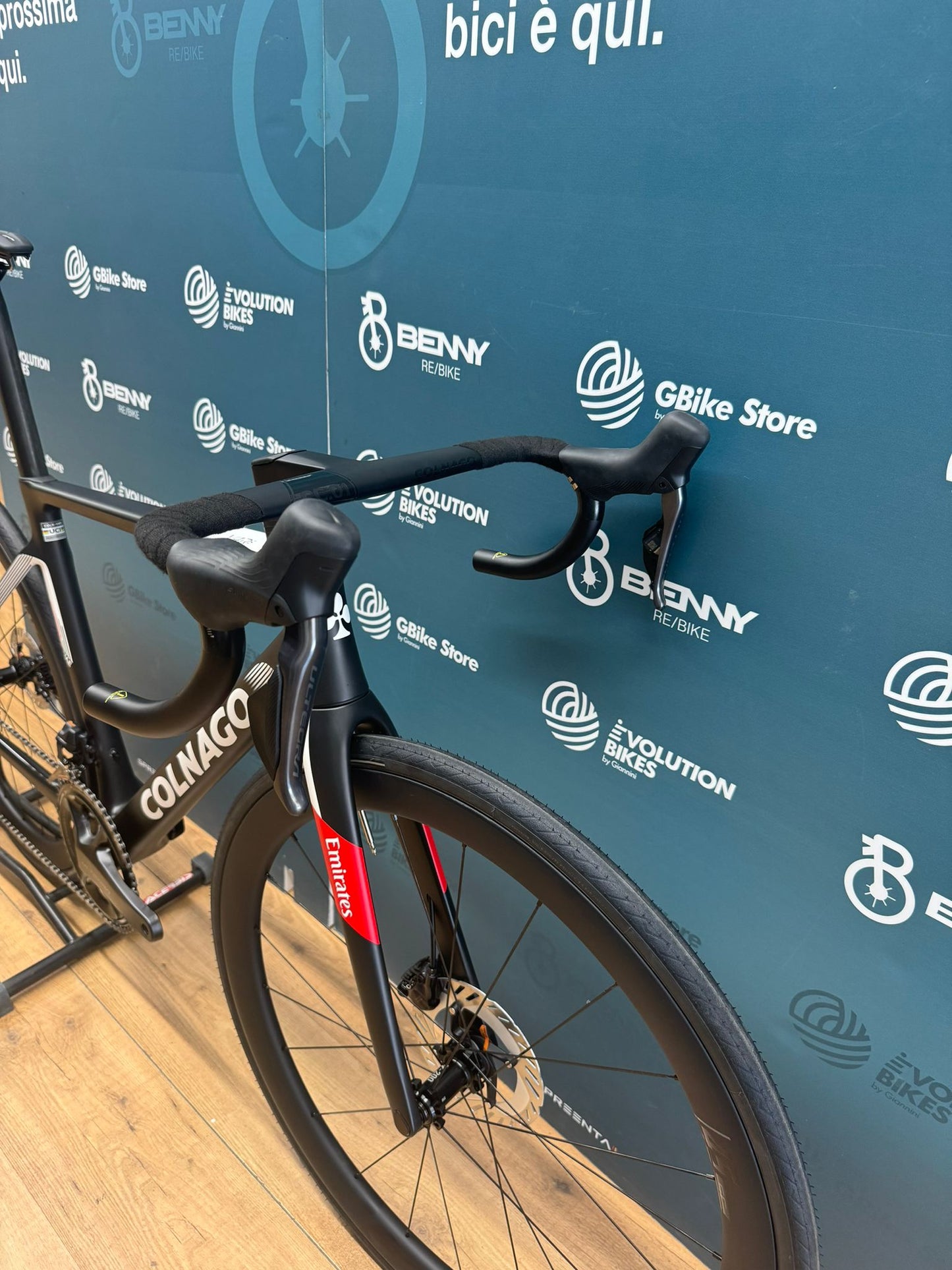 Colnago V4rs UAE Emirates Size 485 - Demo Test