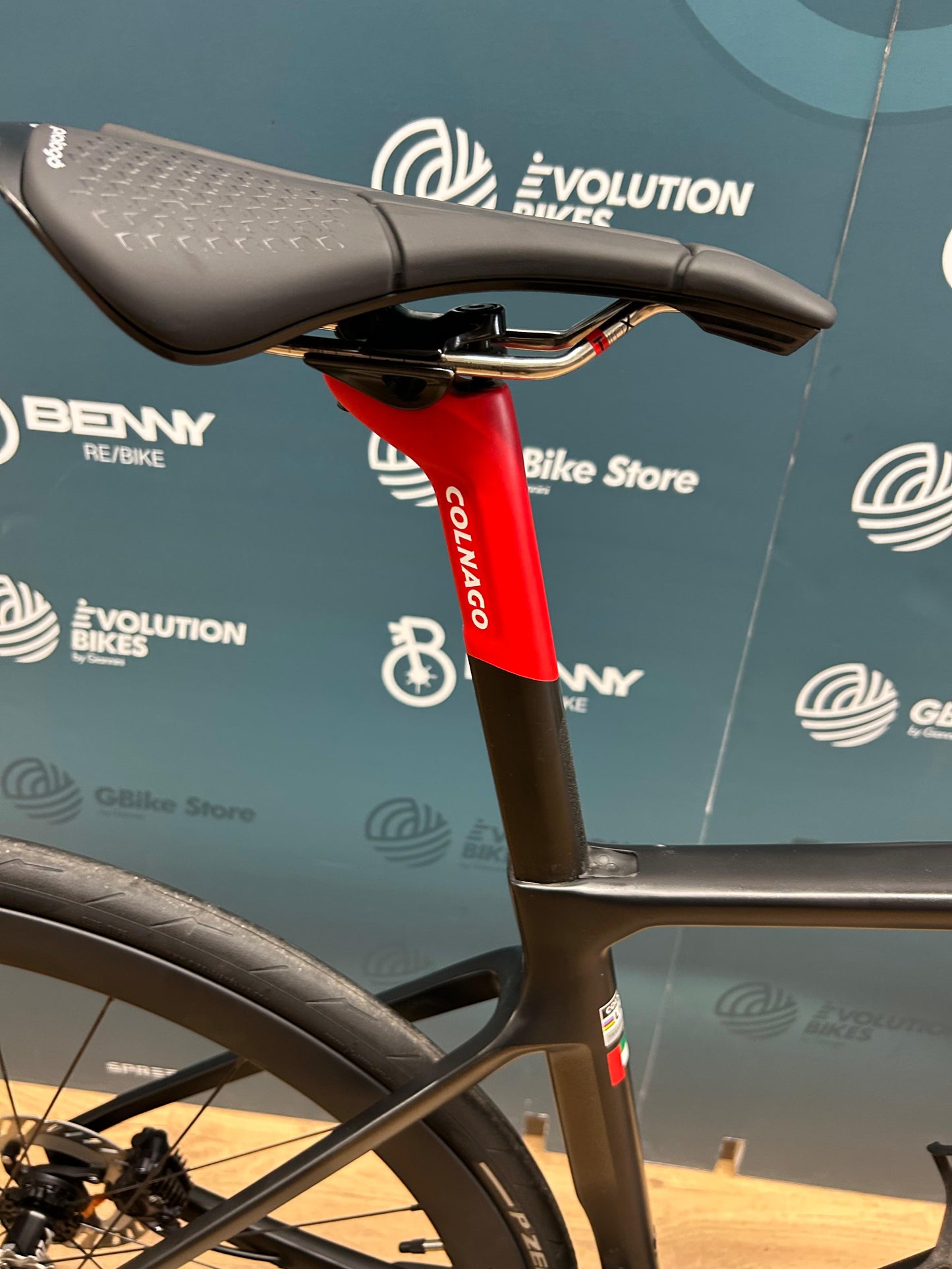 Colnago V4rs Emiraty ZEA Rozmiar 455 - Użyte