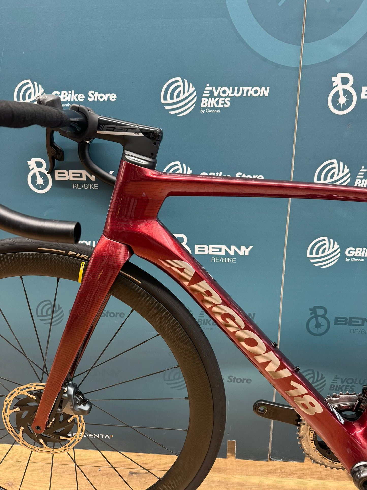 Argon 18 Sum SRAM Force ETAP AXS Größe M - Gebraucht