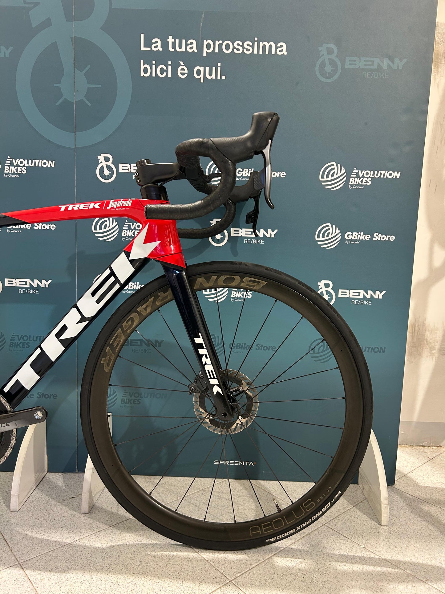 Trek Émonda SLR 7 AXS Size 54 - Used