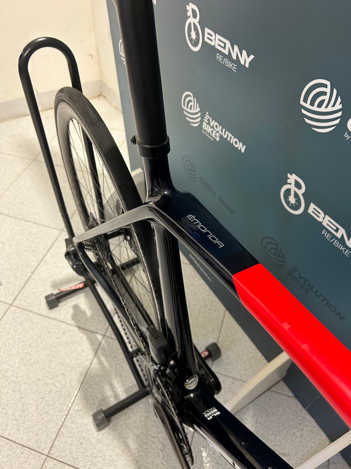 Trek Émonda SLR 7 AXS Size 54 - Used