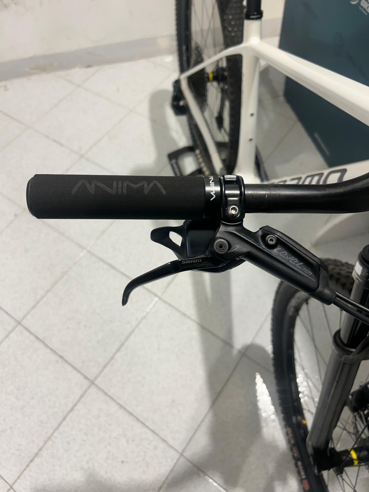 Megamo Fábrica 29 Tamaño M - Usado