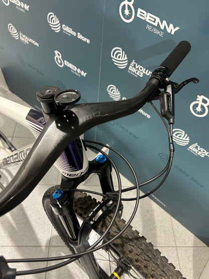 Megamo Fábrica 29 Tamaño M - Usado