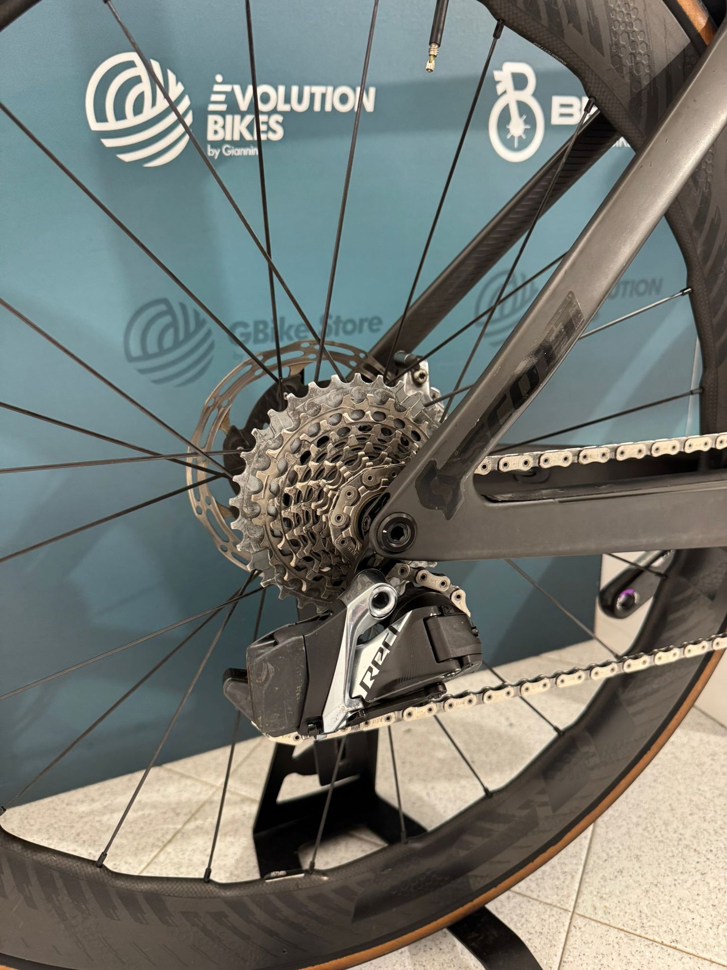 Scott Foil RC Ultimate AXS Size M - Used