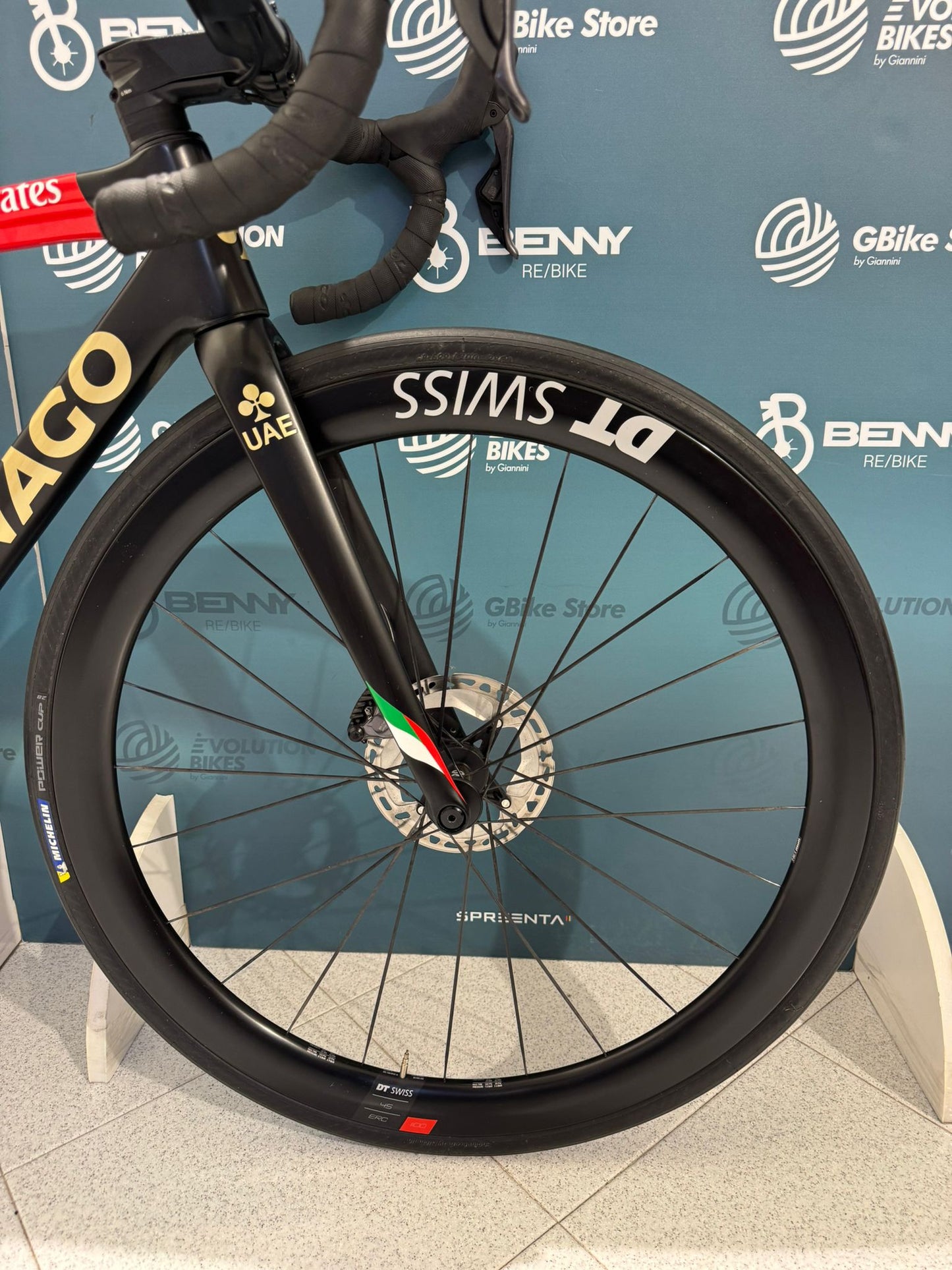 Colnago V3RS UAE Emirates Team Taglia 45S - Usata