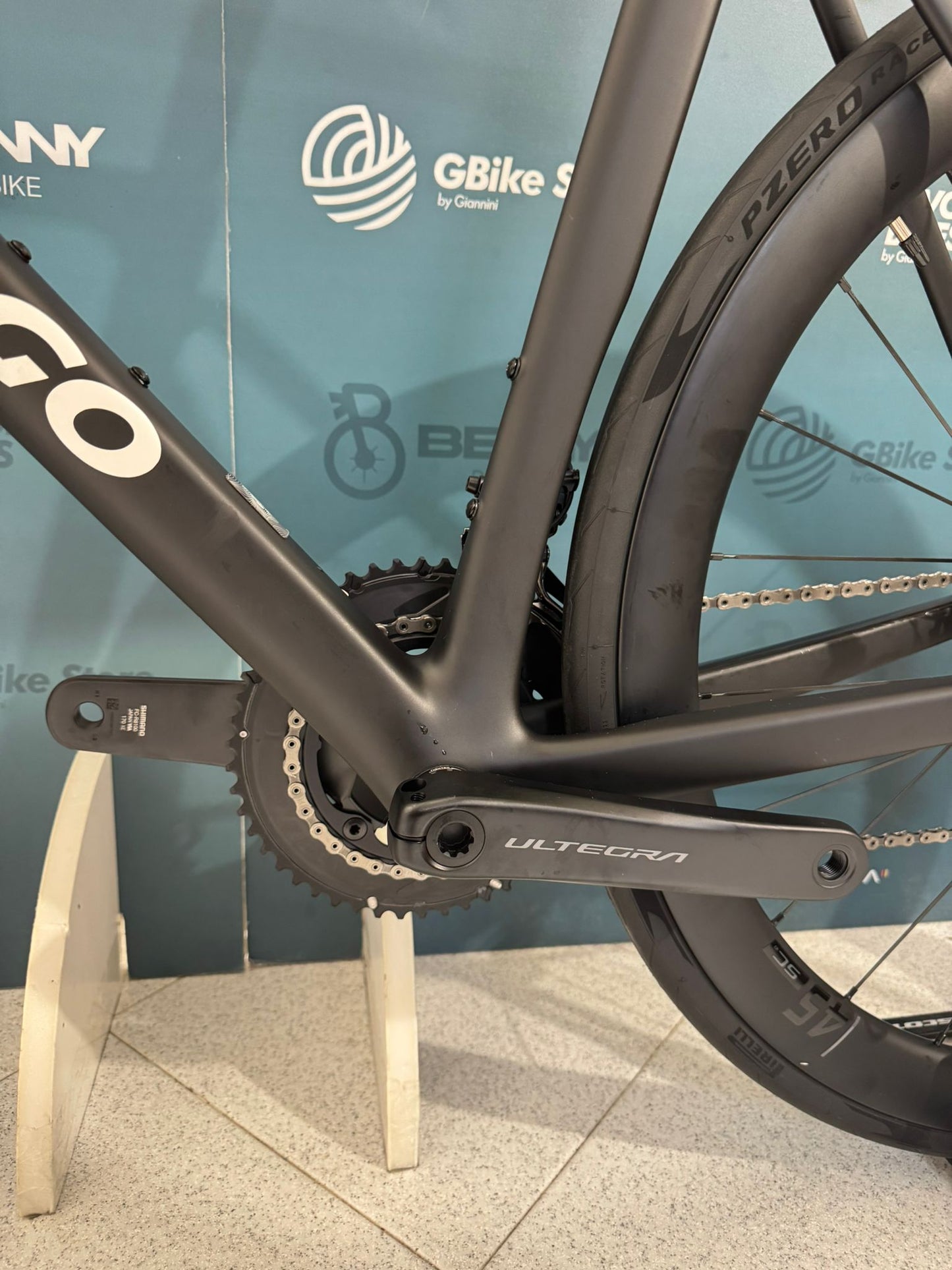 Colnago V5RS Ultegra Di2 R8170 SC45 Tamaño 510 - Demostración