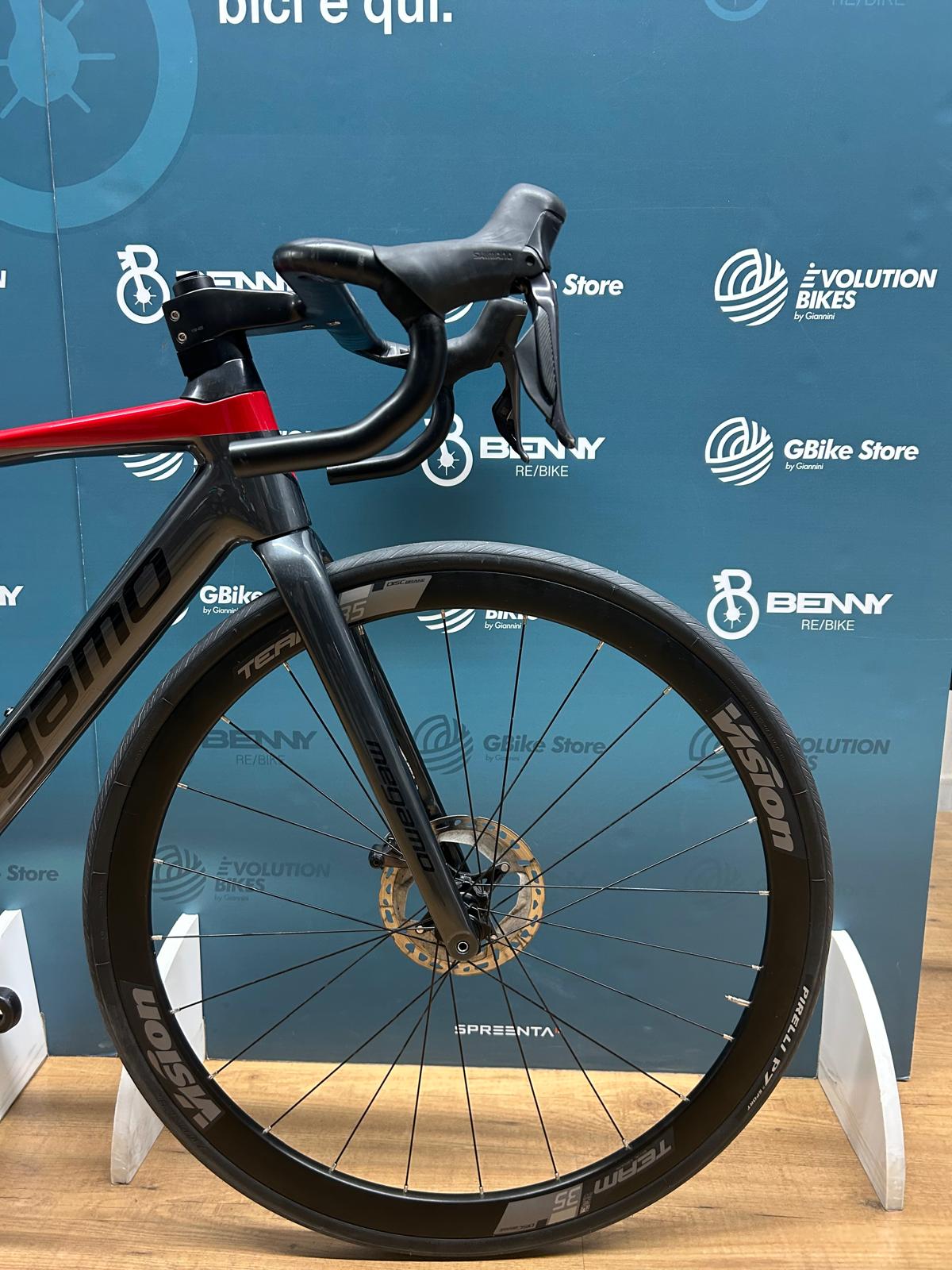 Megamo Raise 05 Tamaño S - Usado