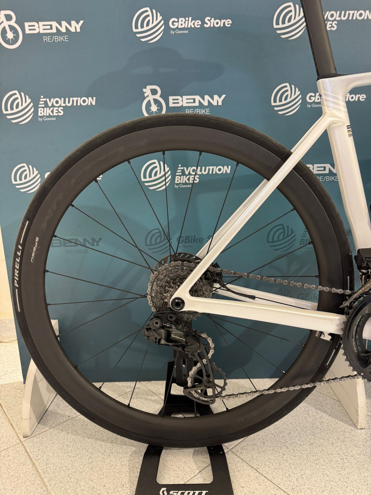 Colnago V5Rs Disc Dura-Ace R9270 Di2 12v Size 485 - Demos