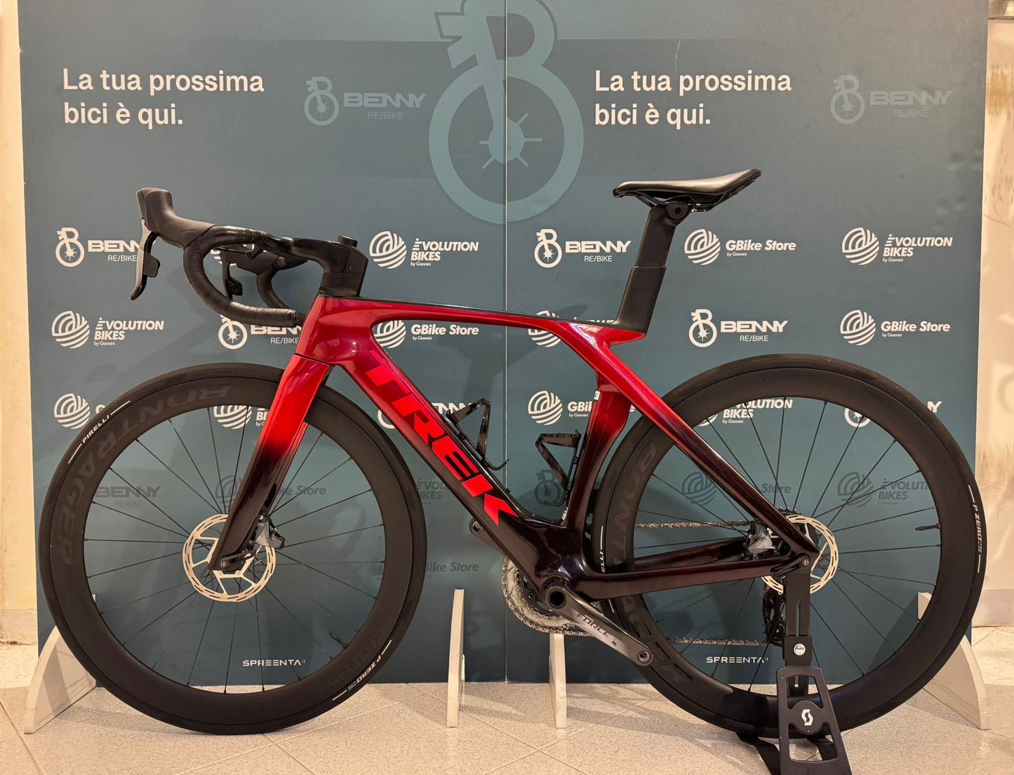 Trek Madone SLR 7 Gen 7 AXS Rozmiar 54 - Używany