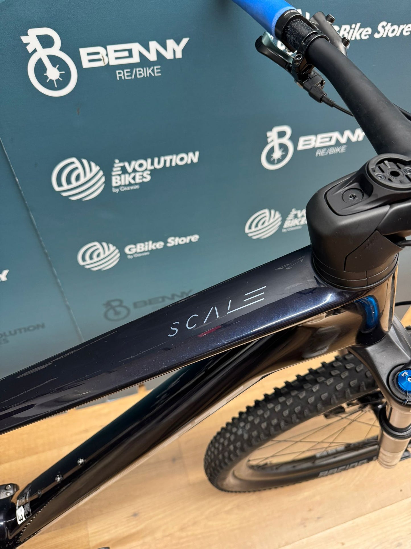 Scott Scale Taille 930 L - Utilisé