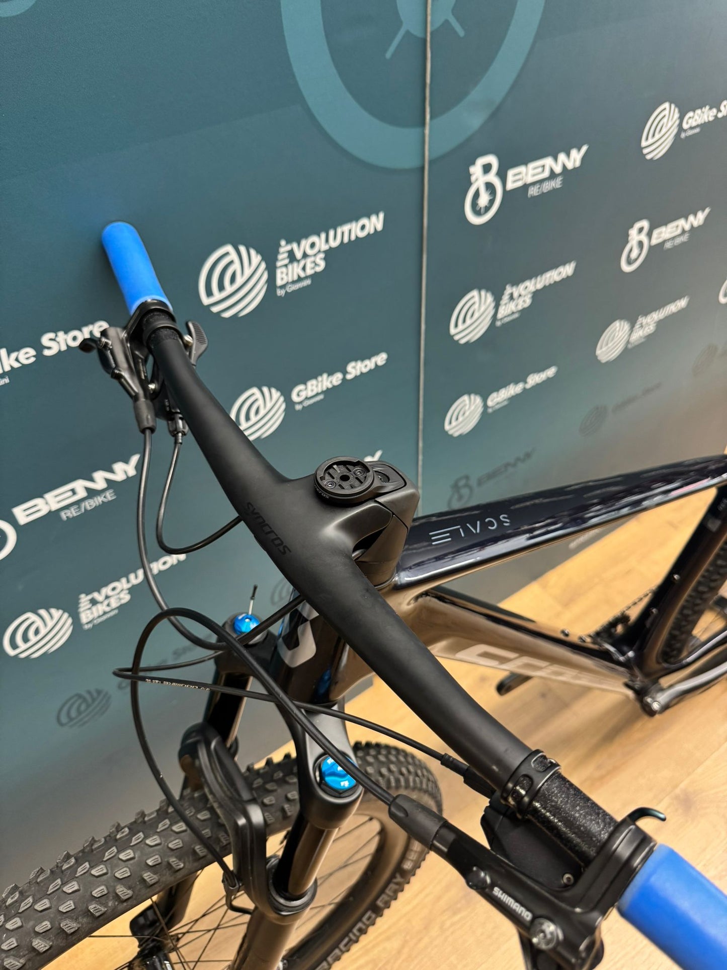 Scott Scale Taille 930 L - Utilisé