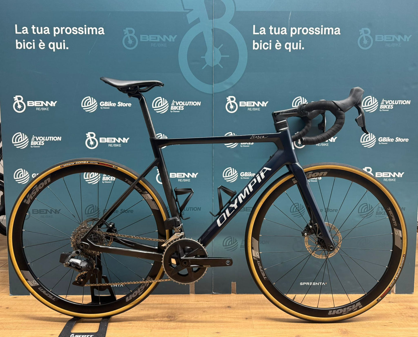 Lider Olympia, rywal, rozmiar AXS L - Używany