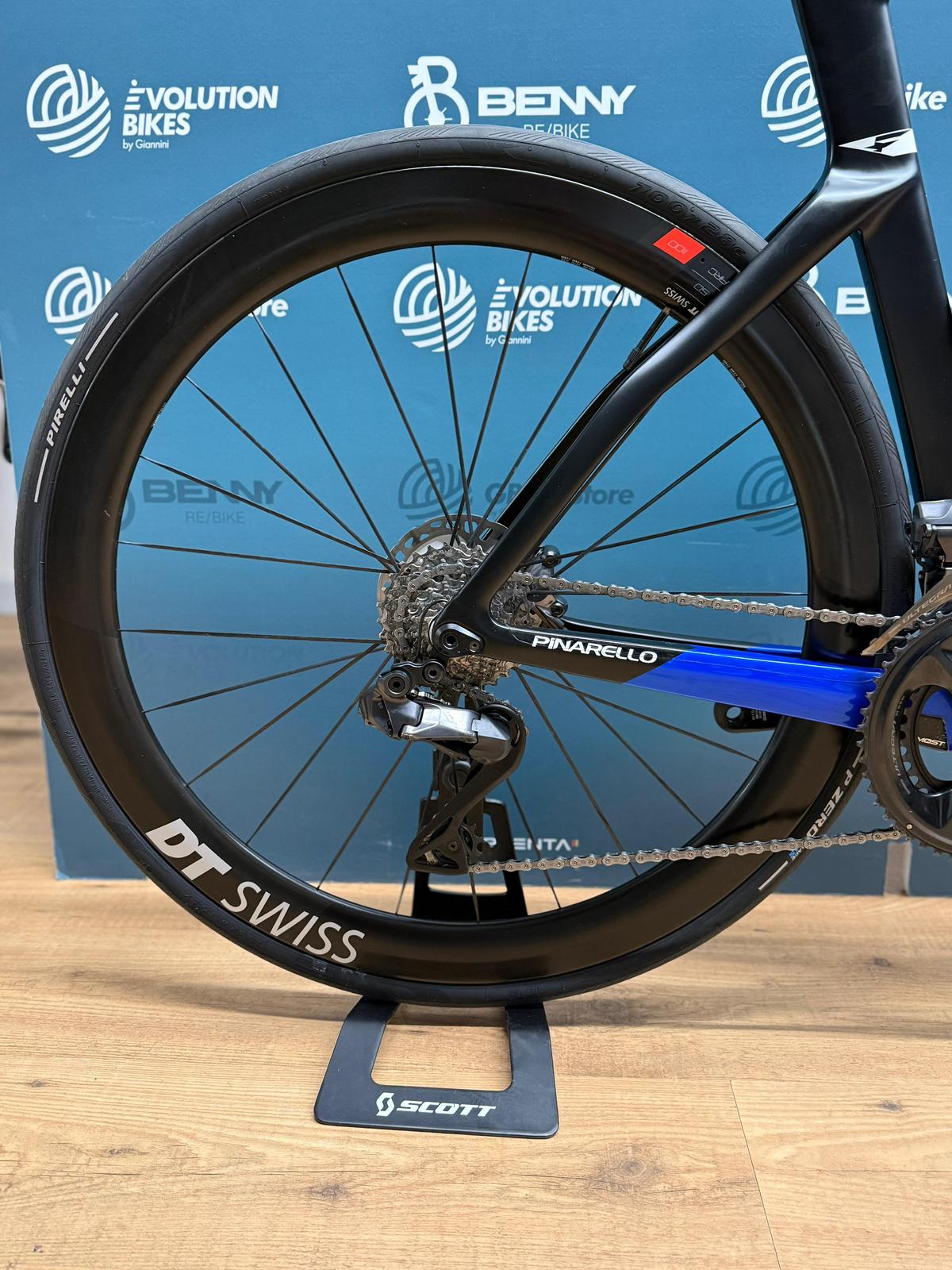 Pinarello Dogma F Ultegra Di2 12v Size XL - Used