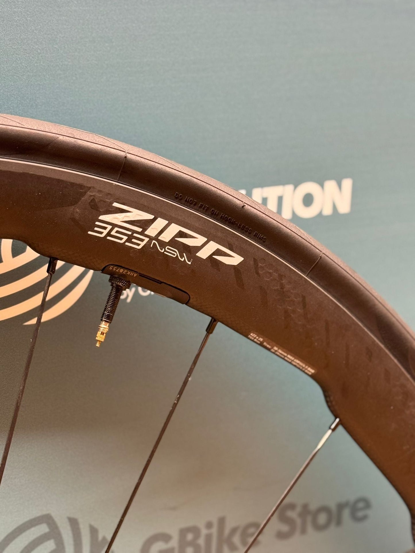 Zipp 353 NSW Disc Carbon-Laufräder – Gebraucht