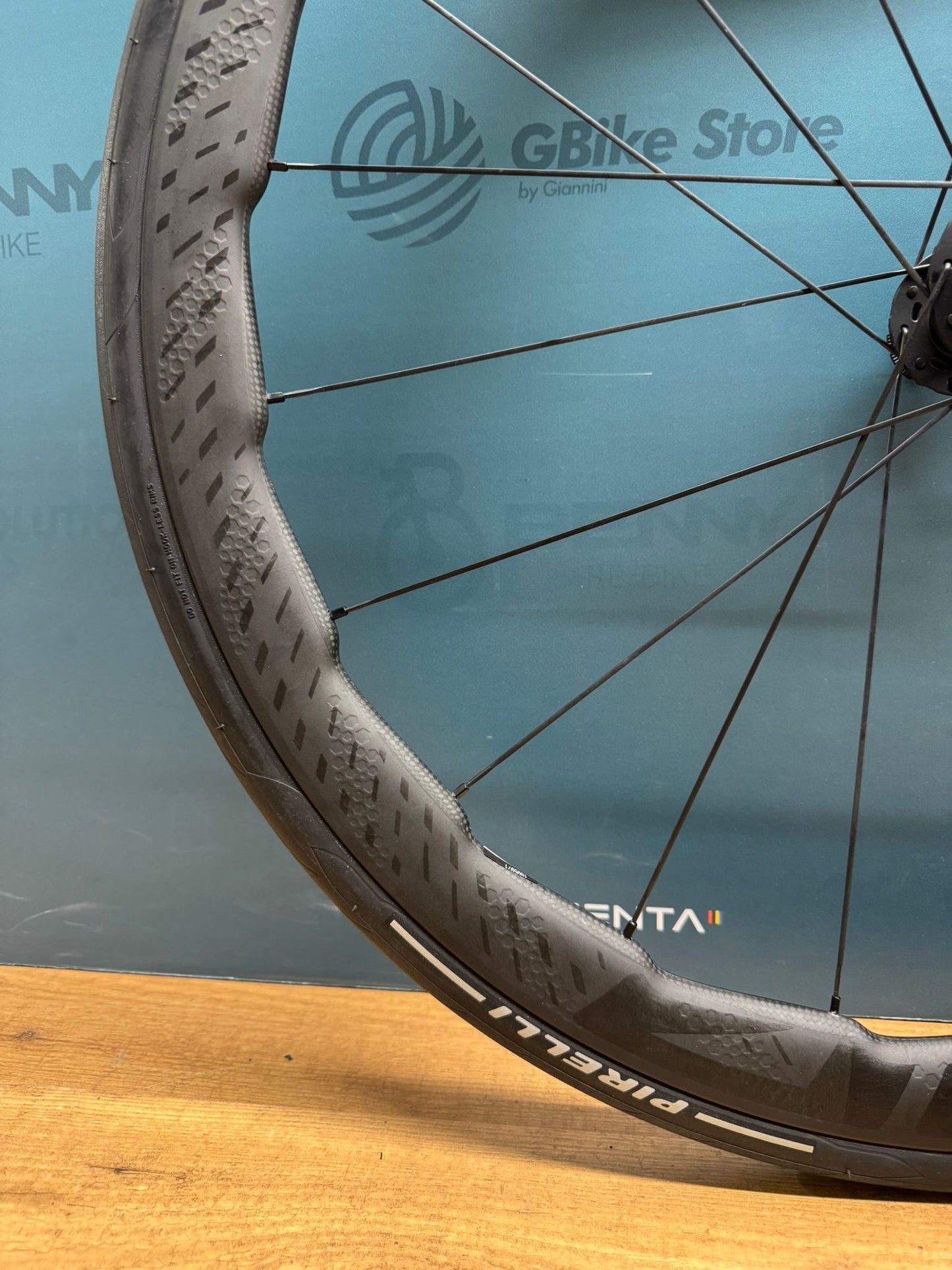 Zipp 353 NSW Disc Carbon-Laufräder – Gebraucht