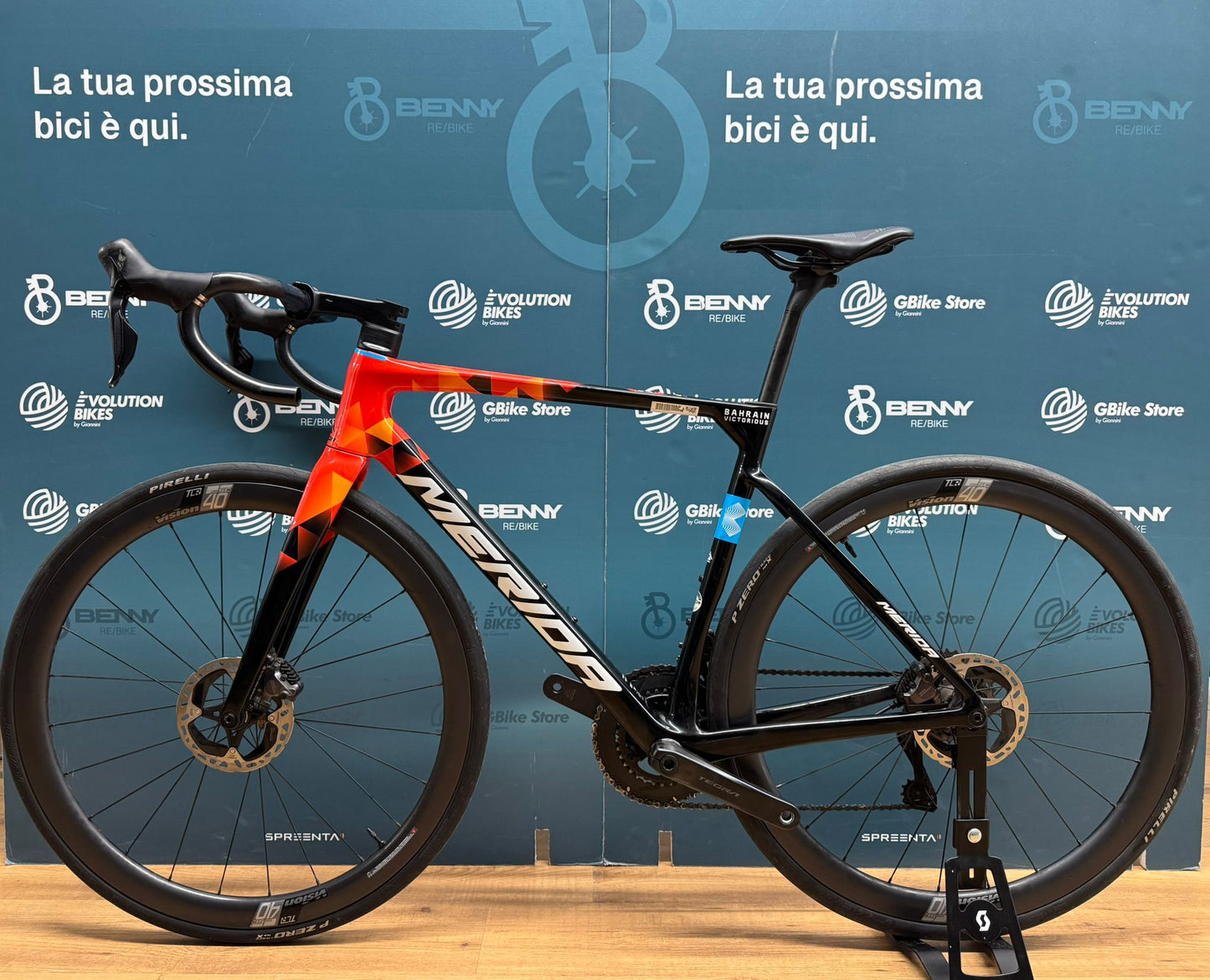 Rzeźba Merida Bahrajn Zwycięski Rozmiar M - Używany