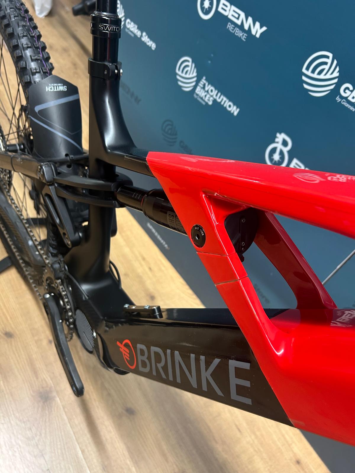 Tamaño Brinke XXR Carbono L - Usado