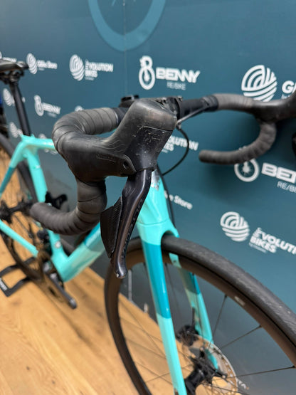 Bianchi Infinito Disc Ultegra Di2 12v Größe 53 - Gebraucht