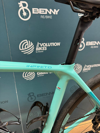 Bianchi Infinito Disc Ultegra Di2 12v Größe 53 - Gebraucht
