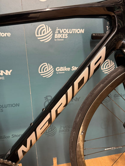 Merida Scultura 8000 Ultegra Di2 12v Taille M - Utilisé