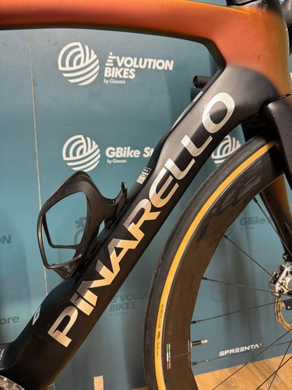 Pinarello Dogma F Czerwony E1 AXS 12v Rozmiar 51,5 - Używany