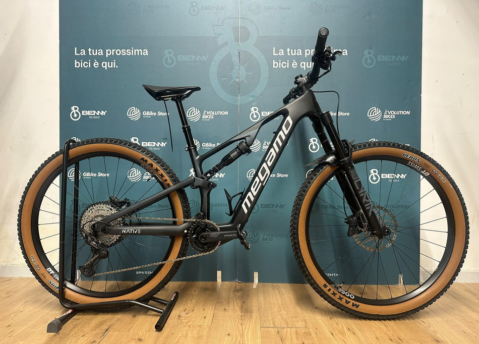 Megamo Native 10 Taglia S - Usata