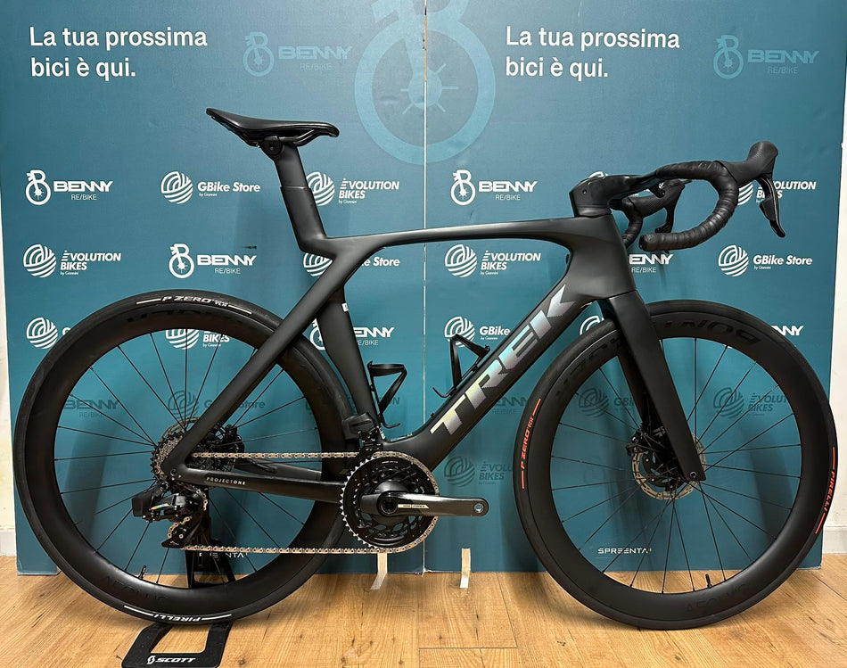 Trek Madone SLR 7 AXS Gen 7 Taglia 58 - Usata
