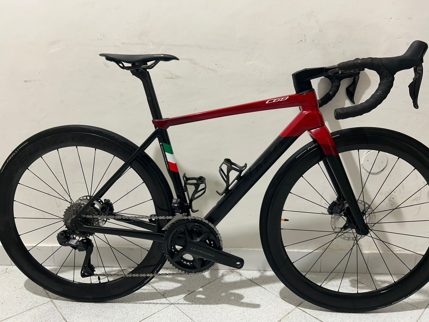 COLNAGO C68 DISC ULTEGRA DI2 Veľkosť 455 - Používa sa