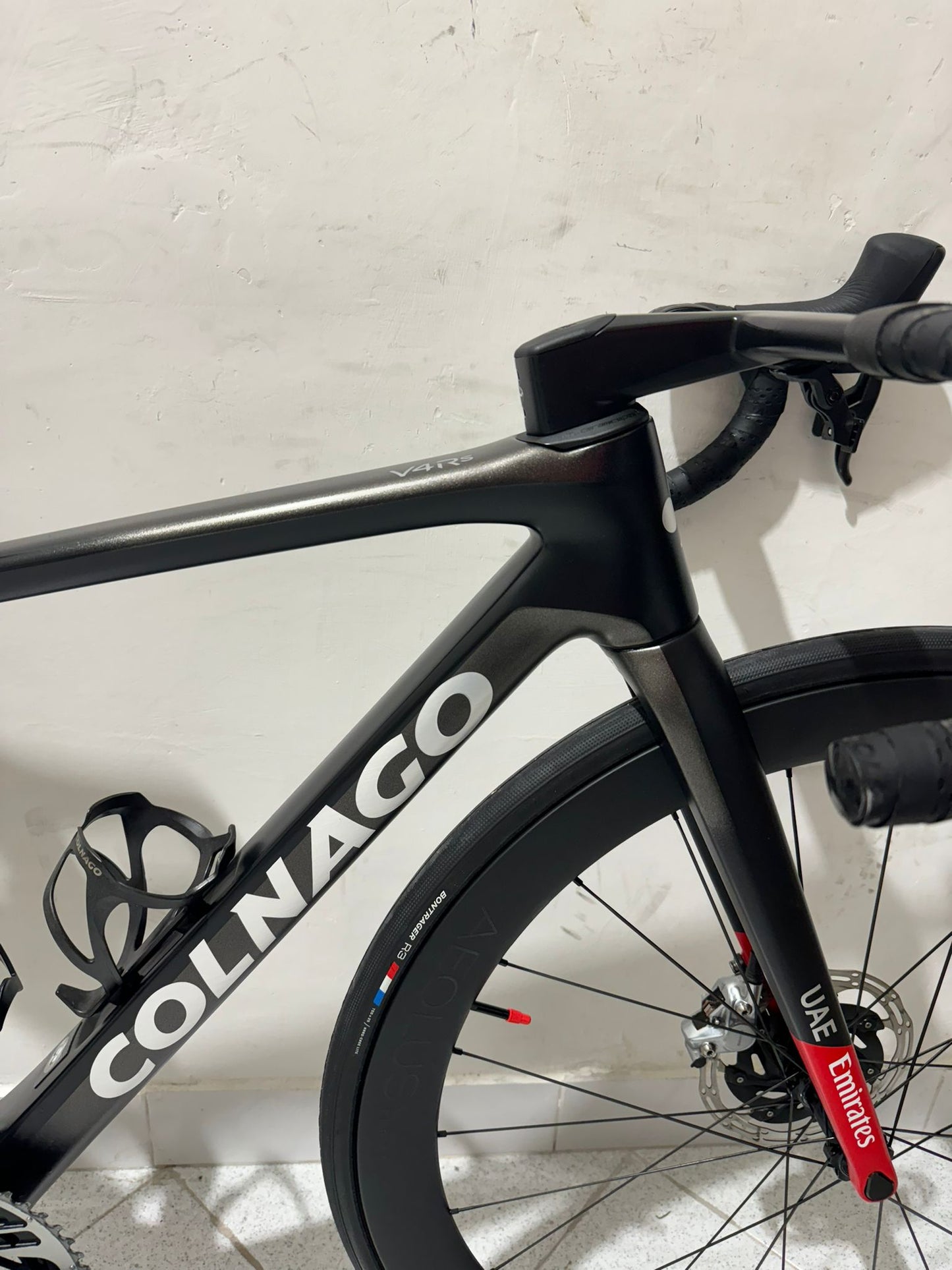 Colnago V4Rs UAE Emirates Taglia 42S - Usata