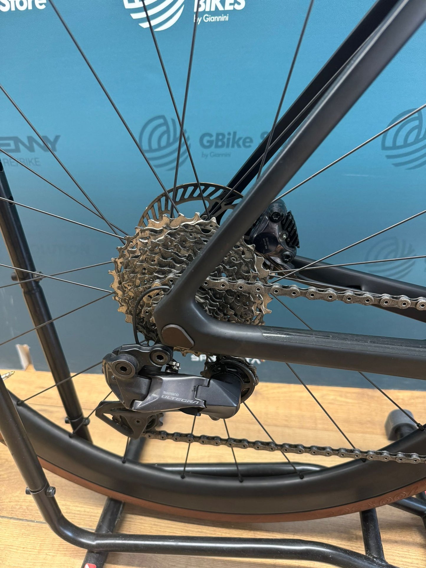 Colnago V4RS Emiraty ZEA Rozmiar 530 - Użyte