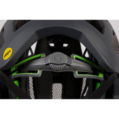 Casque de mips en singletrack endur