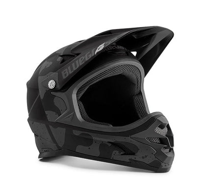 MTB Bluegrass intox helmet