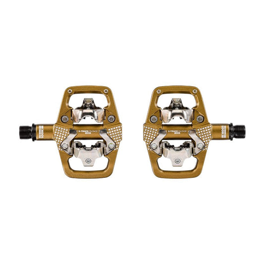 Schauen Sie sich die X-Track Enrage+ Pedale an