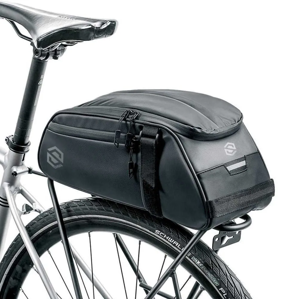 Skuad Explorer bag on the luggage rack - 9.5l